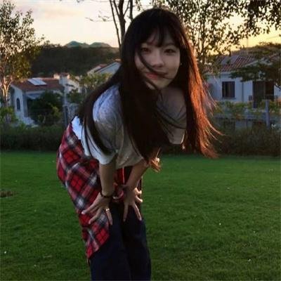 我的黑色超短裙